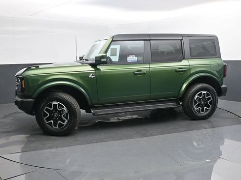 New 2025 Ford Bronco Outer Banks image 2