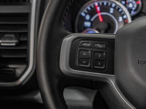 Used 2022 RAM 2500 Lone Star w/ Lone Star Silver Edition AWD/4WD image 17