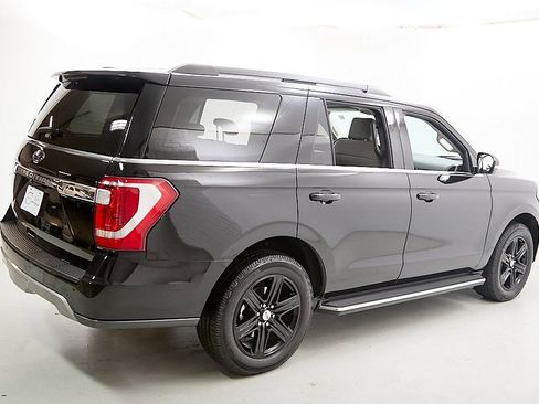 Used 2019 Ford Expedition XLT w/ Equipment Group 202A image 9