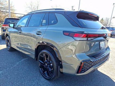 New 2026 Volkswagen Tiguan SE R-Line image 3