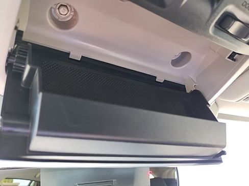 Certified 2025 Subaru Outback Limited image 43