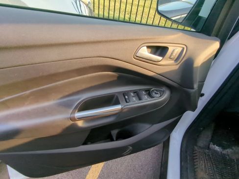 Used 2018 Ford Escape SEL FWD image 7