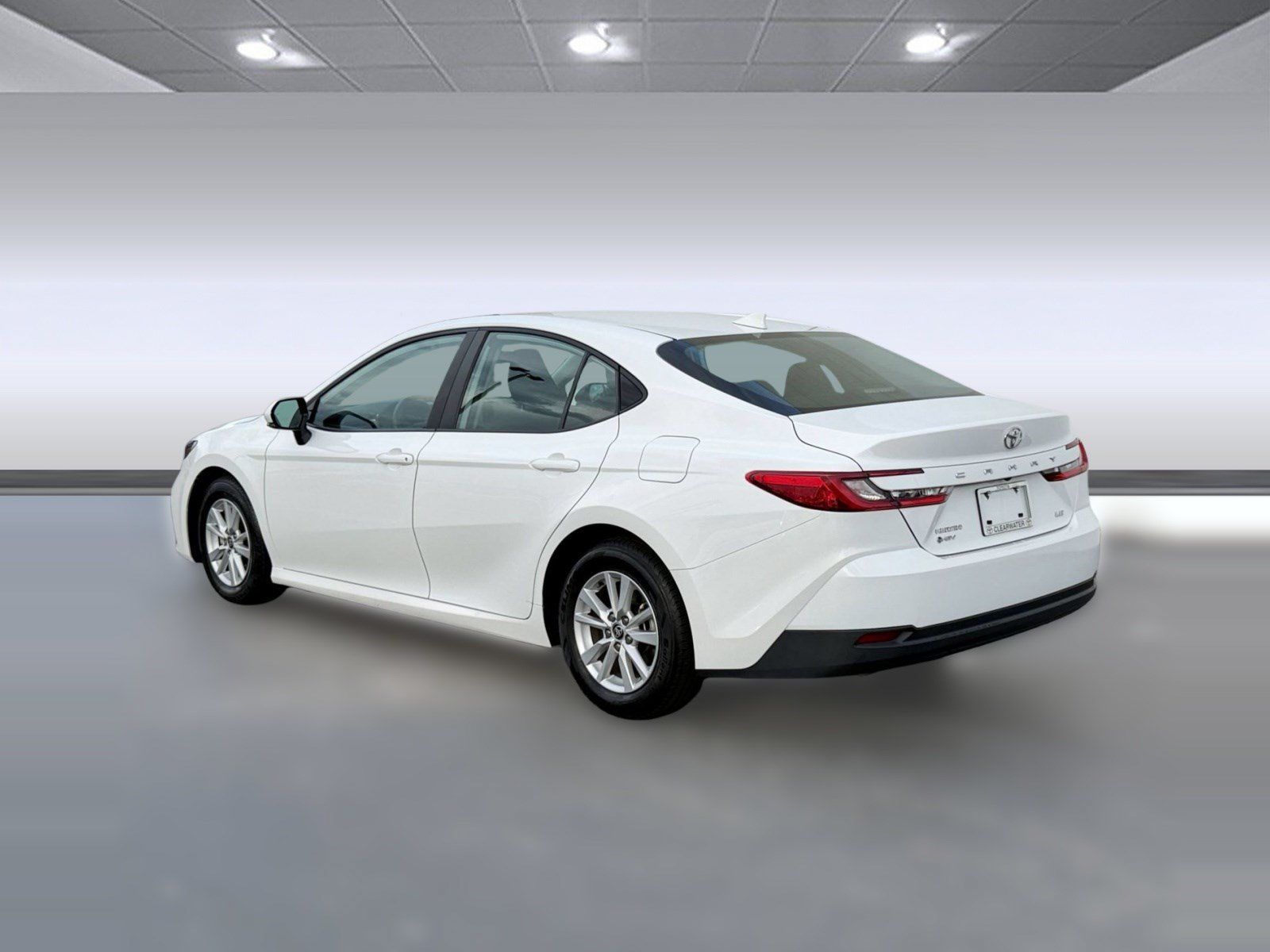 Used 2025 Toyota Camry LE FWD image 3