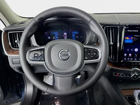 Used 2023 Volvo XC60 B5 Ultimate w/ Climate Package image 13