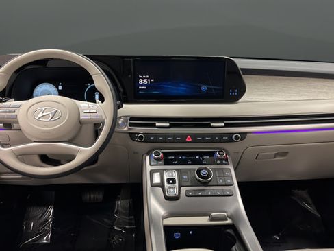 Used 2025 Hyundai Palisade Calligraphy FWD image 11