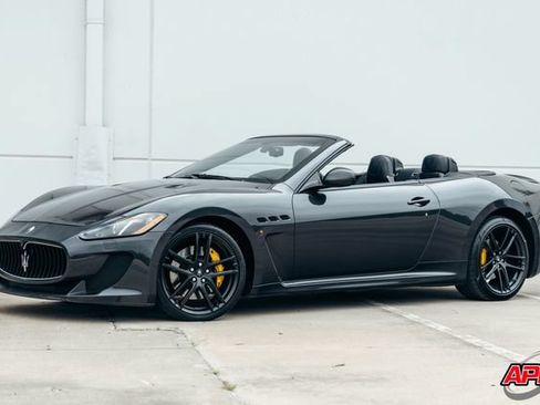 Used 2017 Maserati GranTurismo MC RWD image 41