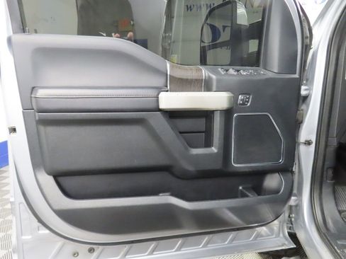 Used 2021 Ford F250 Lariat w/ Lariat Value Package AWD/4WD image 49