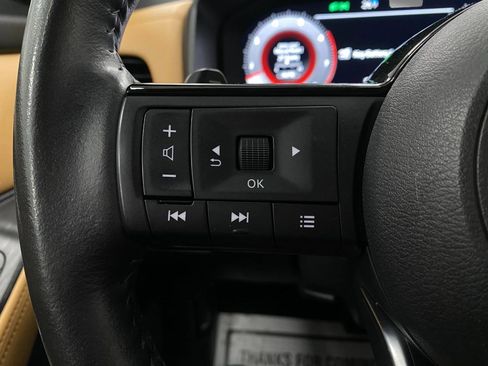 Used 2023 Nissan Rogue Platinum w/ Platinum Premium Package image 16