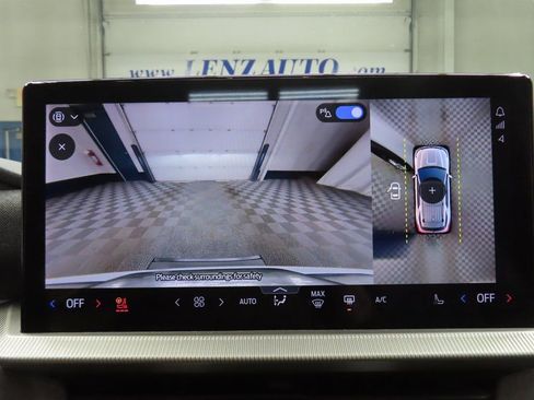 Used 2025 Ford Explorer Platinum image 13