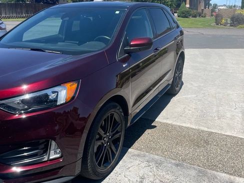 Used 2022 Ford Edge ST-Line w/ Class II Trailer Tow Package AWD/4WD image 3