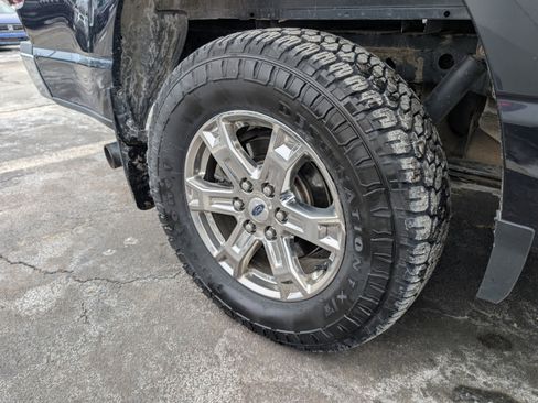 Used 2021 Ford F150 XLT w/ Equipment Group 302A High image 10