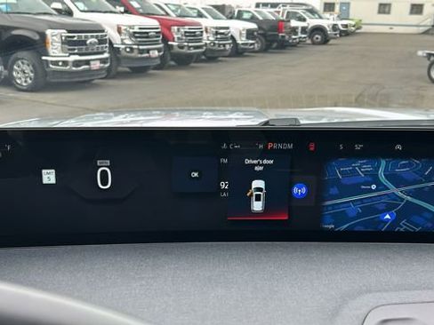 Certified 2025 Ford Expedition Active image 20