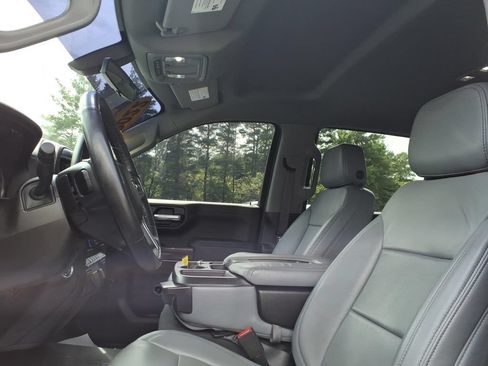 Used 2022 Chevrolet Silverado 1500 RST w/ Z71 Off-Road Package AWD/4WD image 11
