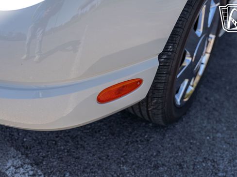 Used 2002 Ford Thunderbird image 38