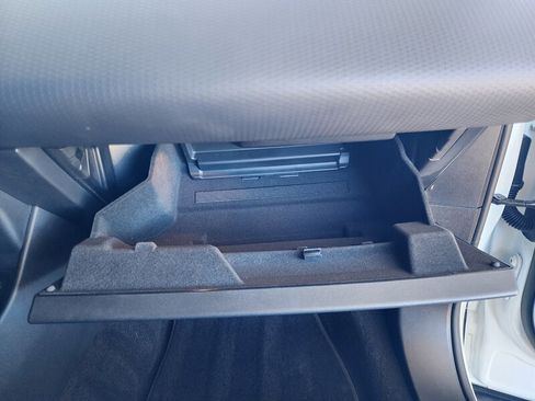 Used 2023 Land Rover Range Rover Evoque R-Dynamic S image 54