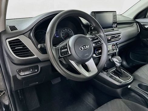 Used 2021 Kia Seltos LX AWD/4WD image 9