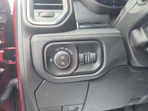Used 2024 RAM 2500 Limited AWD/4WD image 19