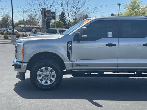 Used 2023 Ford F350 XLT w/ FX4 Off-Road Package AWD/4WD image 11