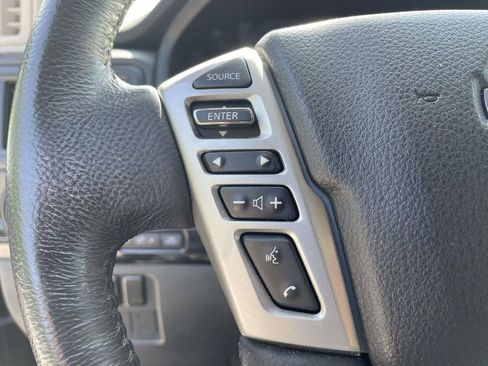 Used 2023 Nissan Titan SV w/ SV Convenience Package RWD image 20