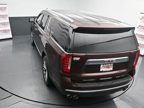 Used 2022 GMC Yukon XL Denali w/ Denali Ultimate Package image 36