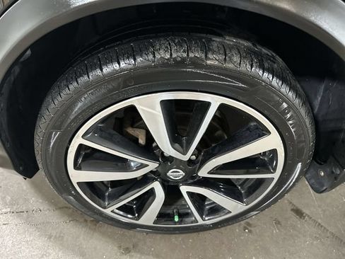 Used 2018 Nissan Rogue Sport SL w/ SL Premium Package AWD/4WD image 23