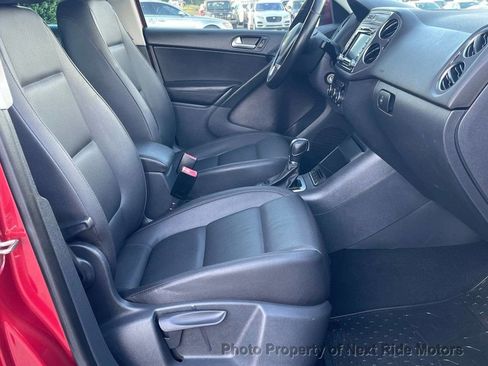 Used 2012 Volkswagen Tiguan SE image 8