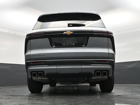 Used 2026 Chevrolet Traverse LT FWD image 22