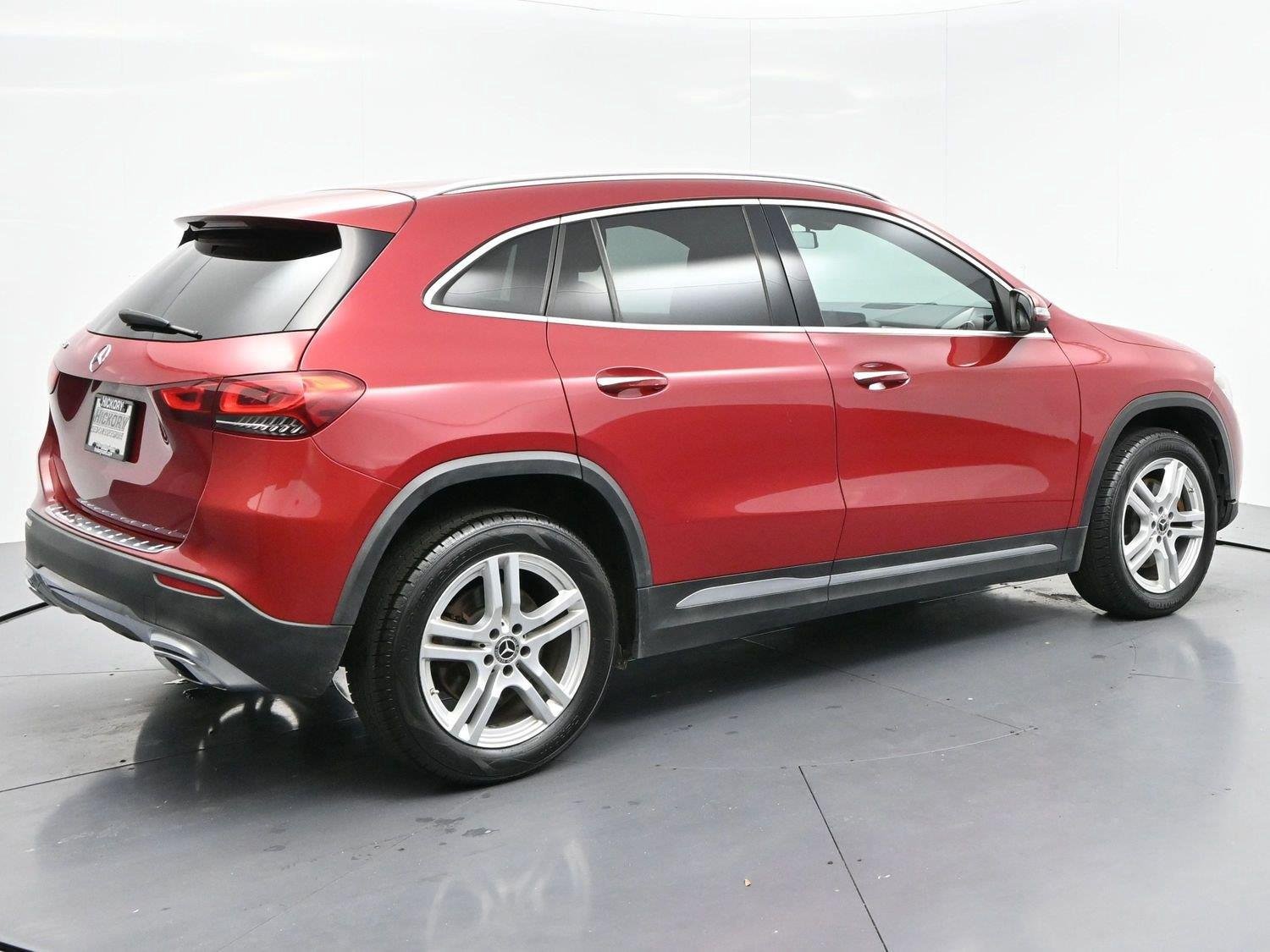Used 2021 Mercedes-Benz GLA 250 w/ Premium Package image 7
