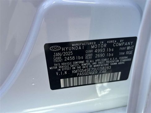 New 2025 Genesis G70 3.3T Advanced image 12