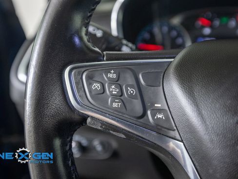 Used 2021 Chevrolet Equinox LT FWD image 14
