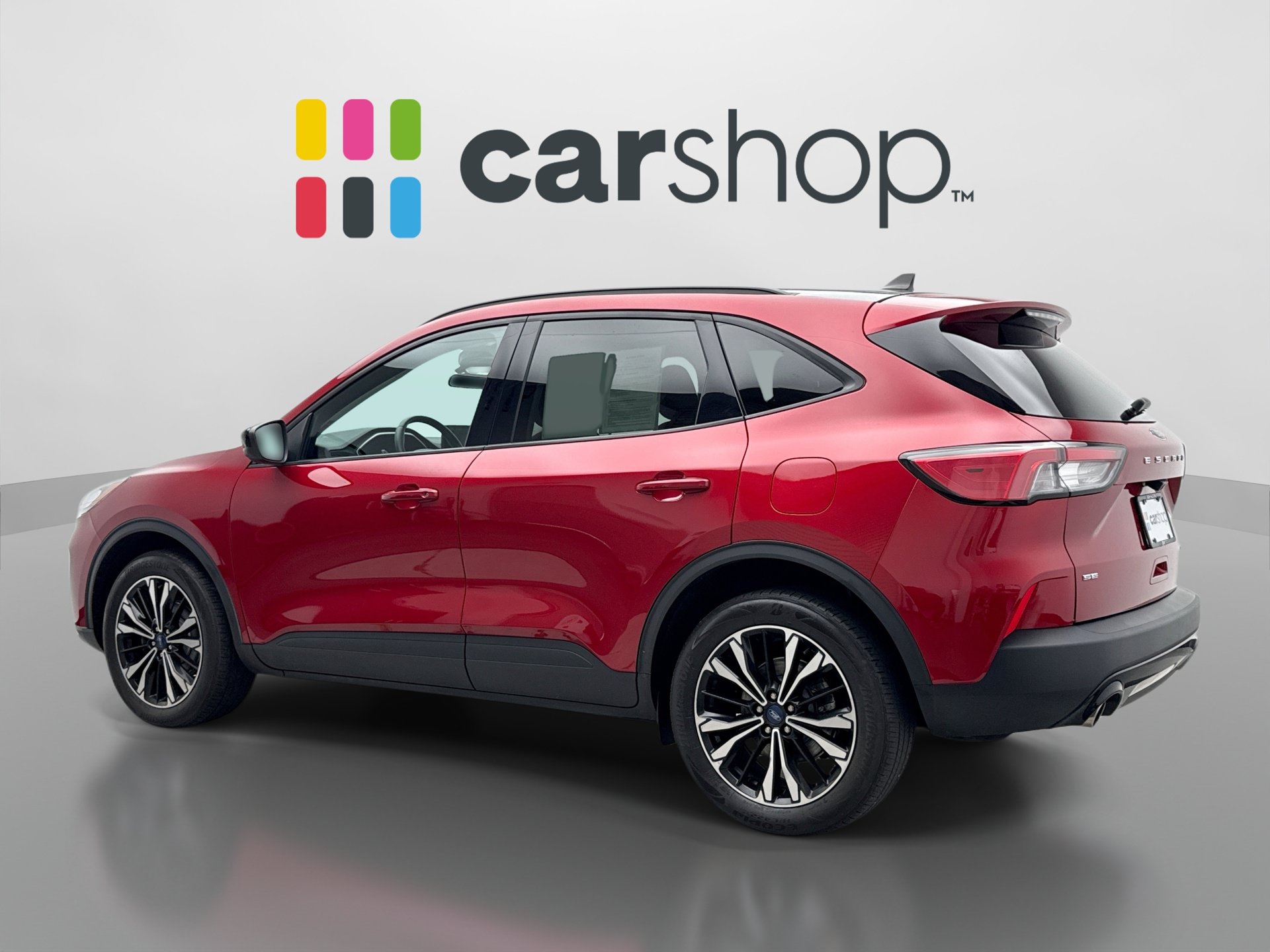 Used 2022 Ford Escape SE w/ SE Sport Appearance Package AWD/4WD image 3