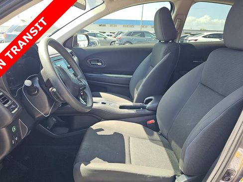Used 2019 Honda HR-V LX image 6