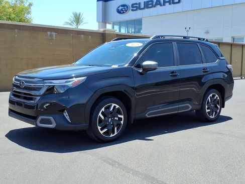 Certified 2025 Subaru Forester Limited AWD/4WD image 3