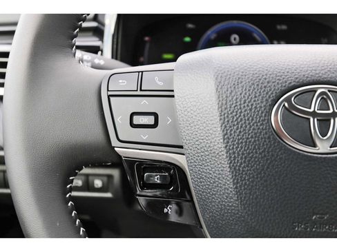 Used 2026 Toyota Camry SE w/ Multimedia Upgrade Package FWD image 15
