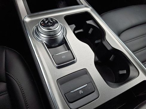 Certified 2022 Ford Edge SEL w/ Convenience Package image 14