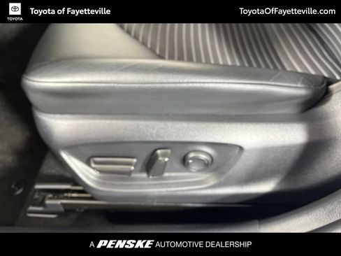 Used 2023 Toyota Camry SE FWD image 21