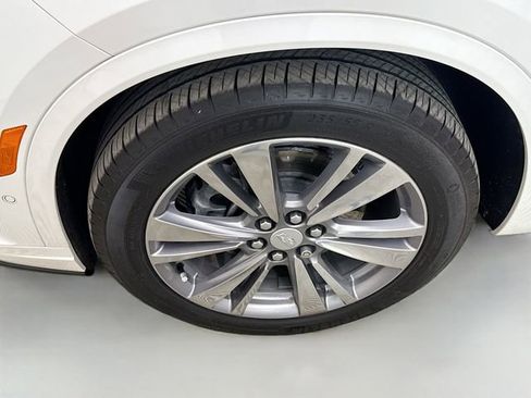 Used 2024 Cadillac XT6 Premium Luxury w/ Technology Package image 37