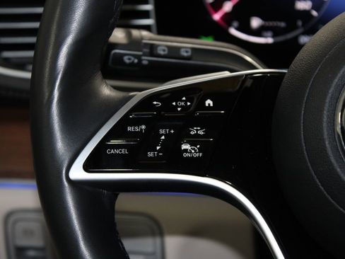 Used 2025 Mercedes-Benz GLS 450 GLS 450 image 33