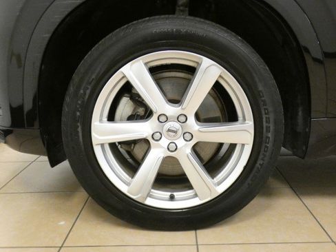 Used 2021 Volvo XC90 T6 Momentum image 35