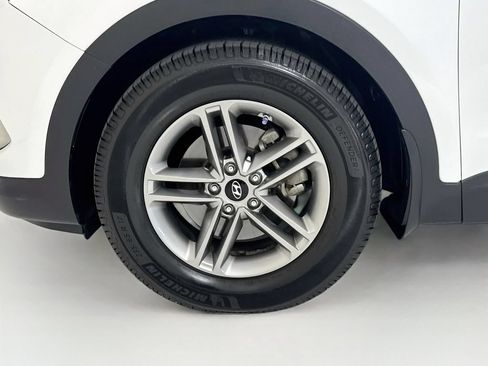 Used 2018 Hyundai Santa Fe Sport w/ 2.4L Value Package 02 AWD/4WD image 31