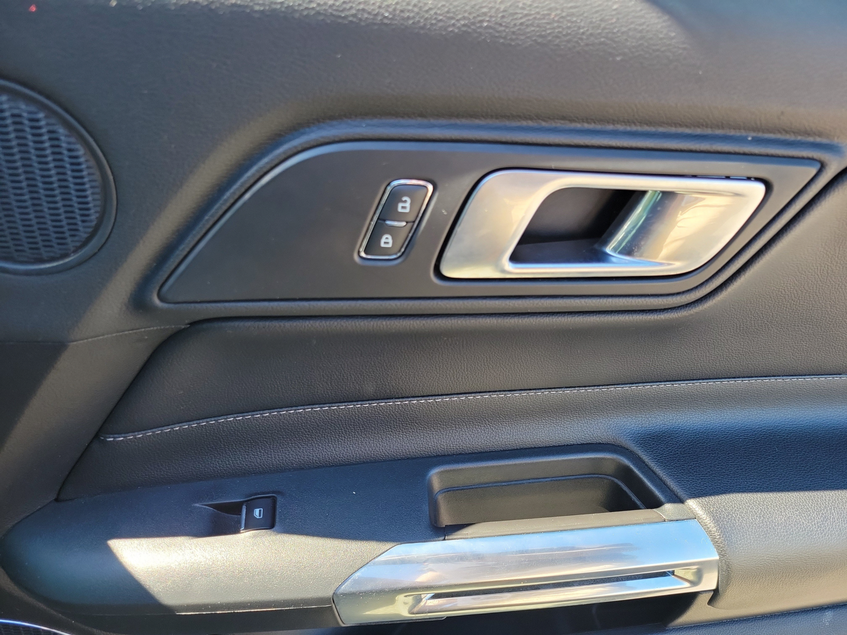 Used 2022 Ford Mustang Premium RWD image 26