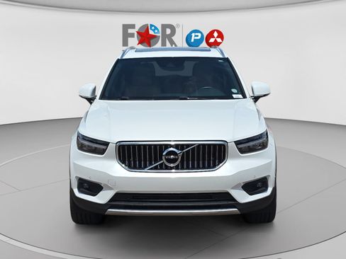 Used 2019 Volvo XC40 T4 Inscription FWD image 8