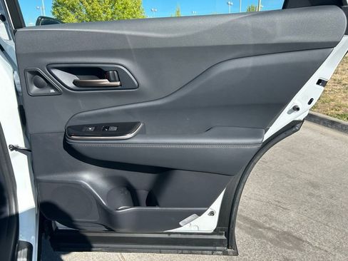 Used 2025 Toyota Crown Signia image 28