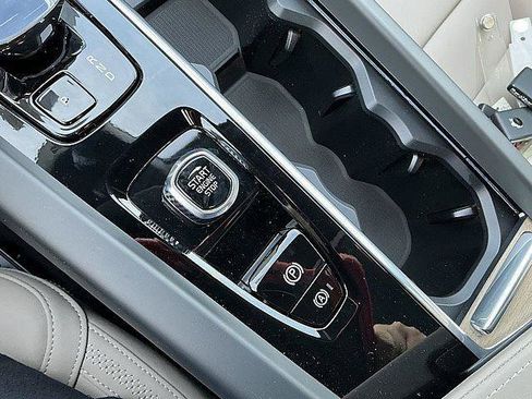 New 2026 Volvo XC60 T8 Plus w/ Climate Package AWD/4WD image 18