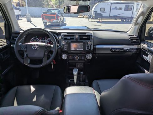 Used 2019 Toyota 4Runner TRD Off-Road Premium AWD/4WD image 26