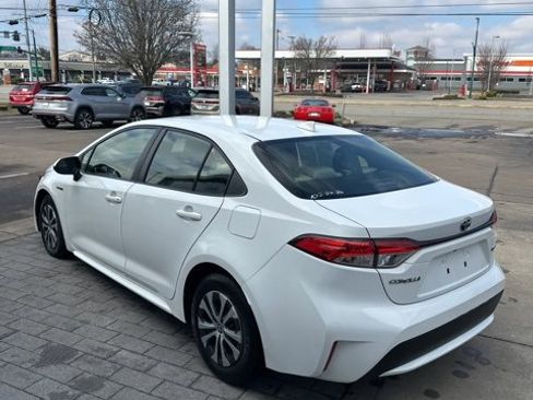 Used 2021 Toyota Corolla LE image 17