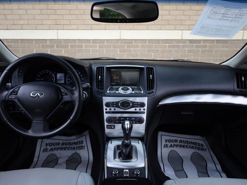 Used 2012 INFINITI G37 Convertible w/ Premium Pkg RWD image 29