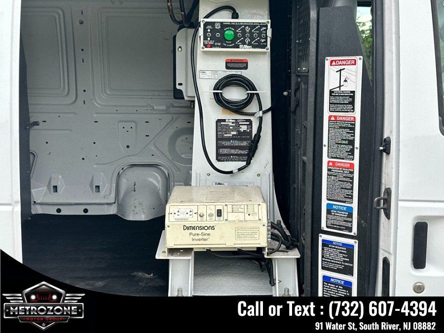 Used 2012 Ford E-350 and Econoline 350 Super Duty RWD image 8