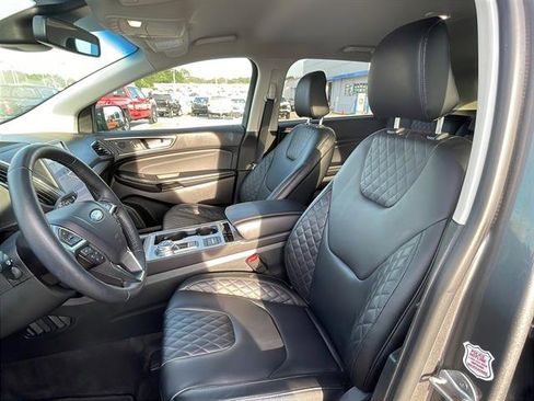 Used 2024 Ford Edge Titanium image 15
