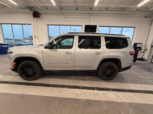 New 2026 Jeep Grand Wagoneer Limited AWD/4WD image 5